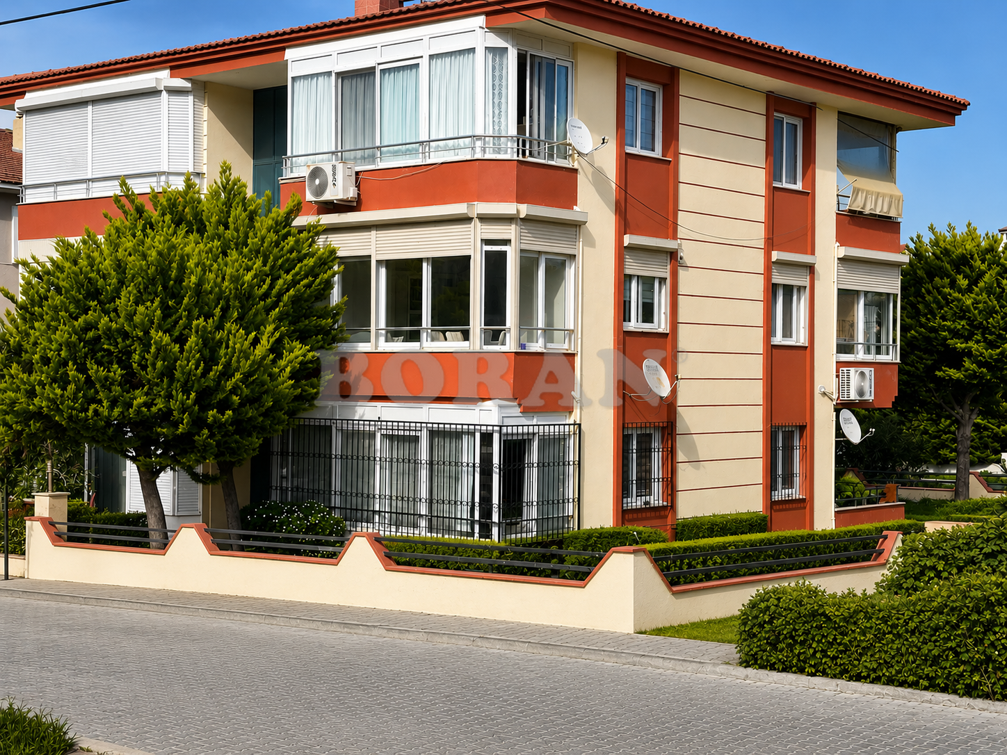 Çeşme Marina’ya Yakın | Arakat | 2+1 | 90 m² | Bakımlı Daire