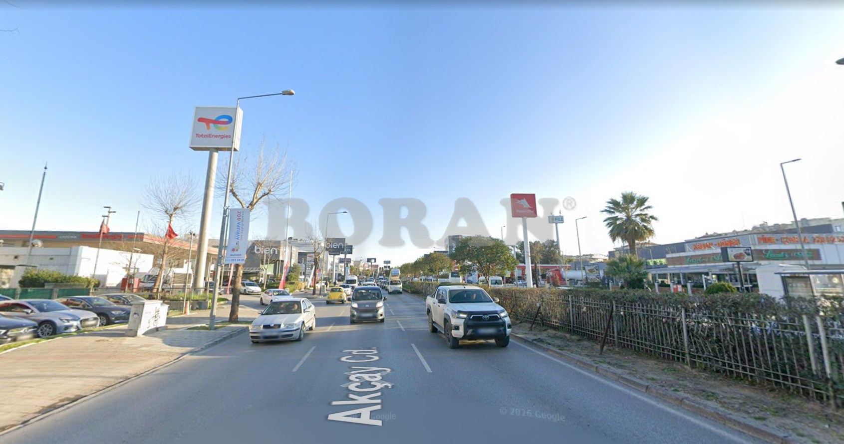 İZMİR GAZİEMİR AKÇAY CADDESİNDE SATILIK 1400m2 KOMPLE BİNA