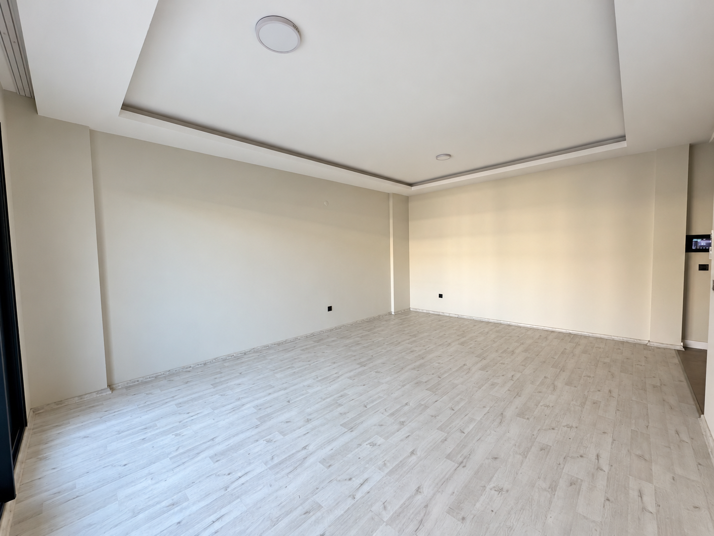 Klimas-z-Minimalist-Modern-Oda.png