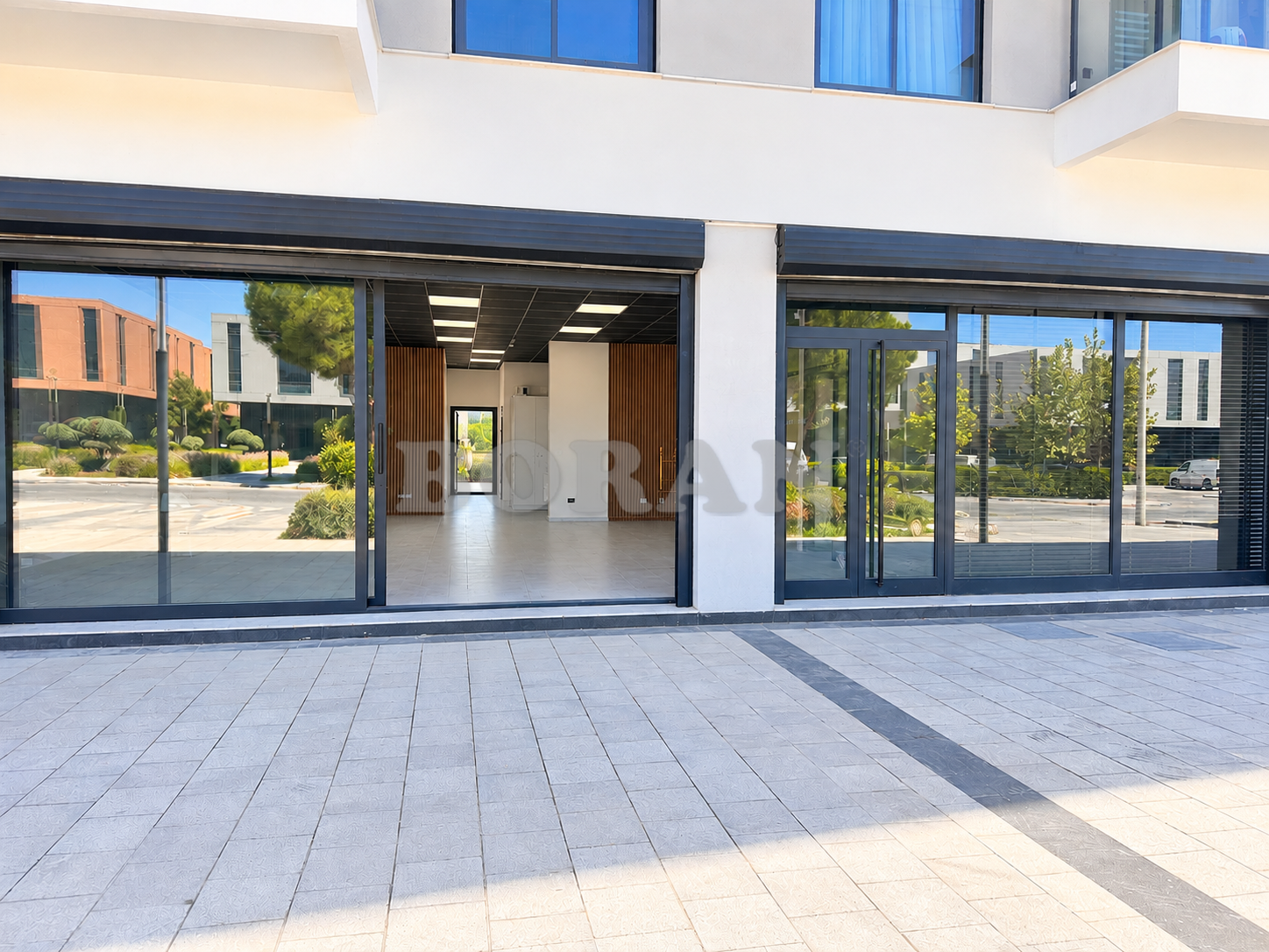 SARNIÇ'TA 110M2 ZEMİNDE KİRALIK DÜKKAN