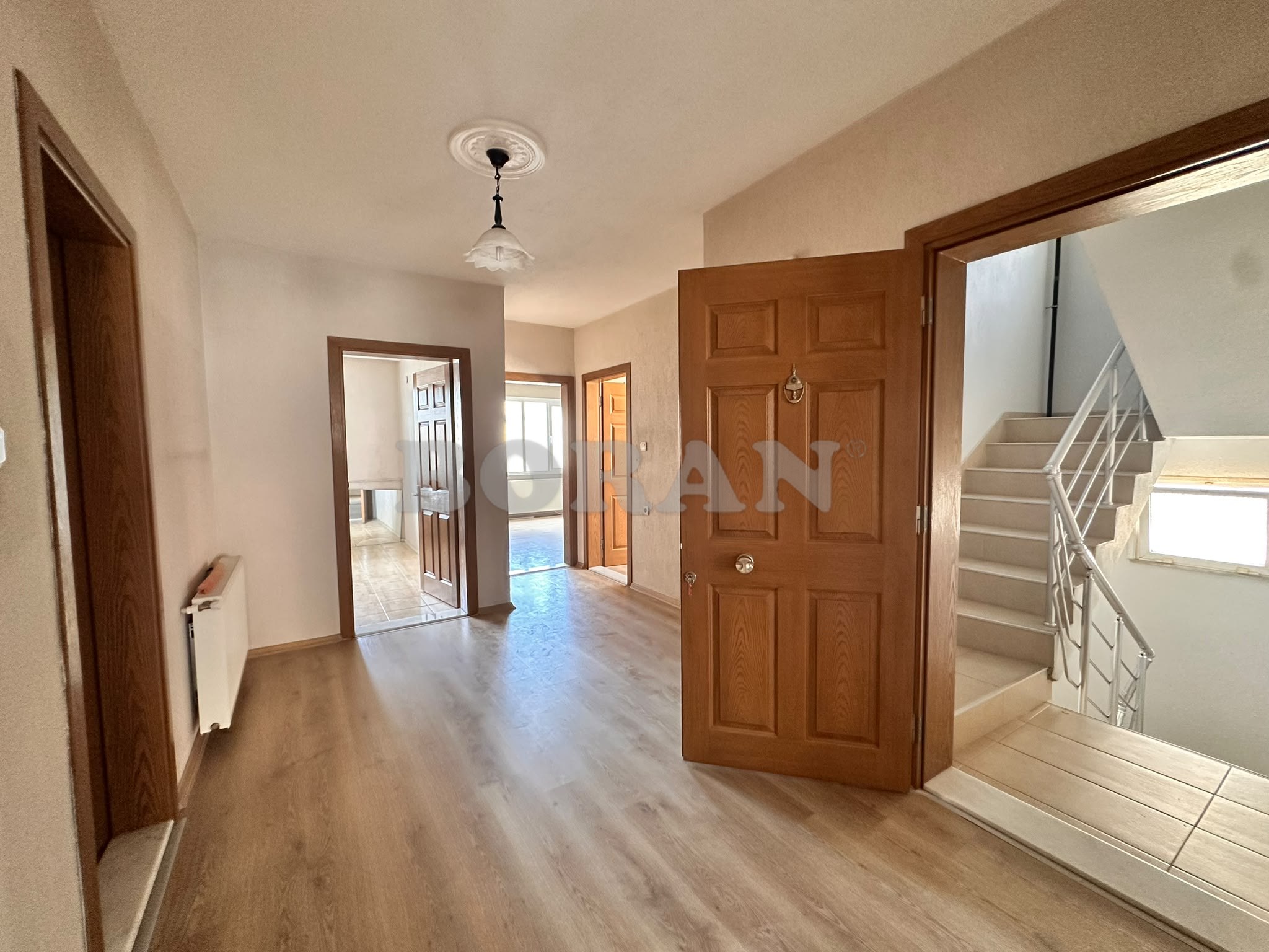 Boran'dan Sarnıç Gaziemirde Kiralık Geniş 3+1 Daire