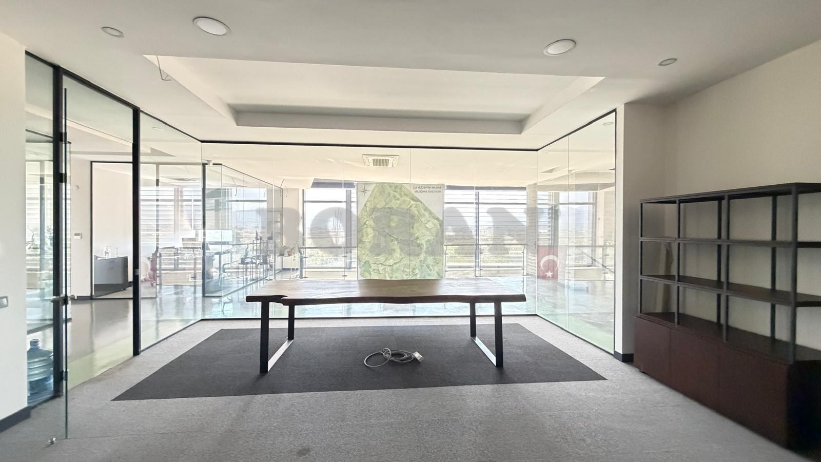 ae275499-c378-4703-b9f4-3ee49cef1dd2.jpg