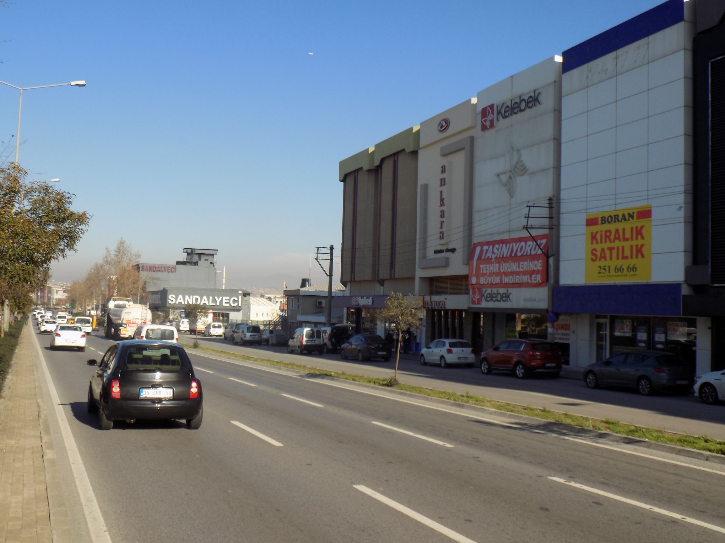 KARABAĞLAR YEŞİLLİK CADDESİ ÜZERİNDE 1050  M2 SATILIK işyeri/MAĞAZA