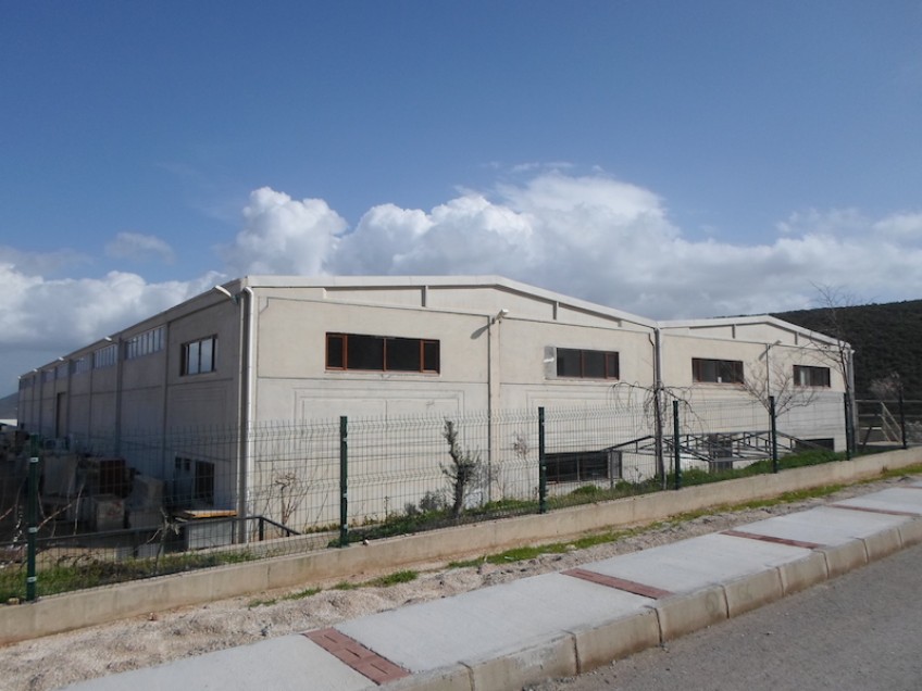 İZMİR TORBALI OSB DE SATILIK 5000M2 ARSADA 3387M2 KAPALI FABRİKA BİNASI