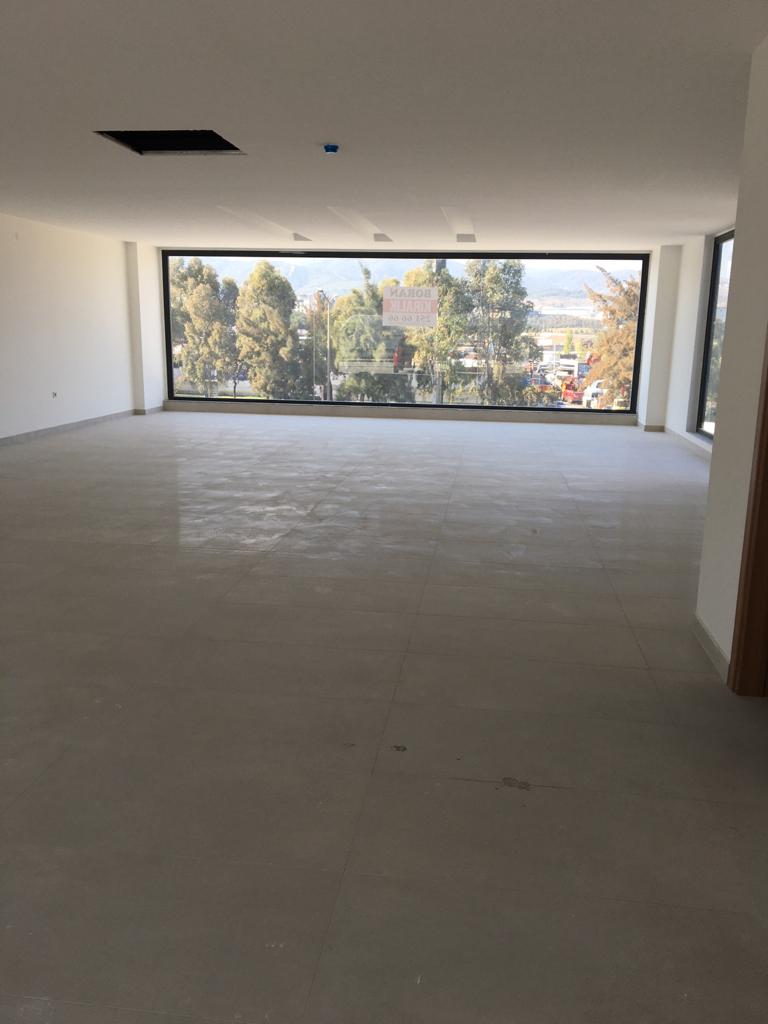 İZMİR GAZİEMİR UYSAL PLAZADA 173 M2 KİRALIK DÜKKAN/MAĞAZA