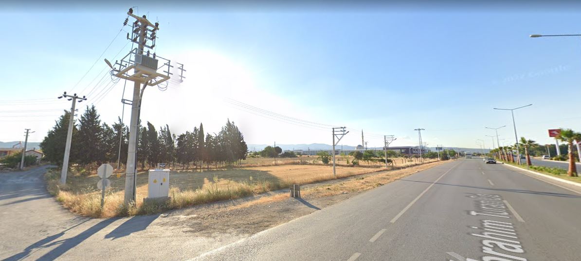İZMİR MENDERES DEPOLAMA BÖLGESİNDE SATILIK 8200m2 DEPO ARSASI