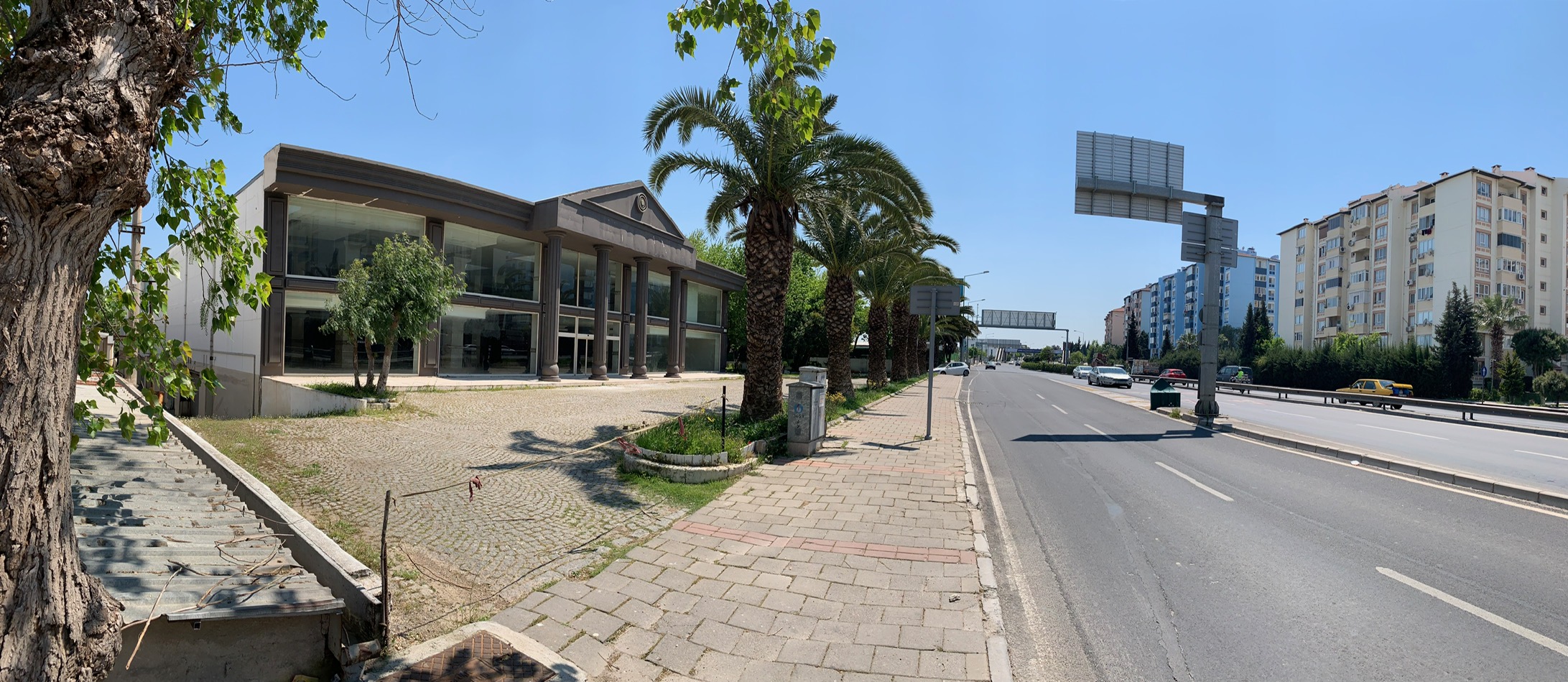 GAZİEMİR AKÇAY CADDESİ'NDE 5000 M2 KİRALIK KOMPLE BİNA