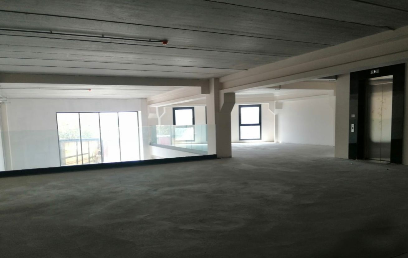 İZMİR GAZİEMİR SARNIÇ'TA 869 M2 KİRALIK DEPO / FABRİKA