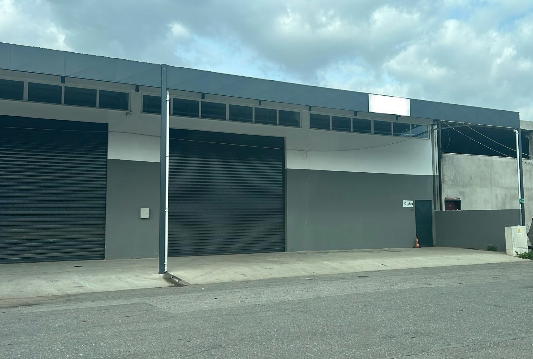 İZMİR MENDERES KISIKKÖY SATILIK 600M2 İMALATHANE DEPO