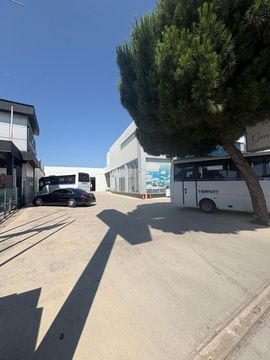 İZMİR GAZİEMİR AKÇAY CADDDESİNDE KİRALIK 3000m2 KOMPLE BİNA