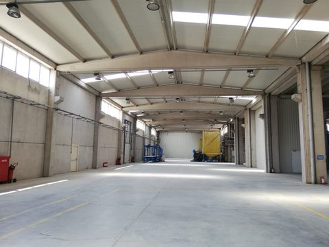 İZMİR TORBALI SANAYİ BÖLGESİNDE SATILIK 4.100M2 FABRİKA