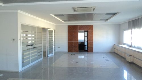 izmir kemalpaşa organize de 2100 m2 arsa da 1100 m2 kapalı kiralık depo fabrika