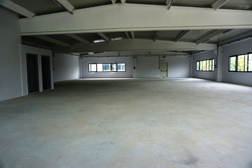 izmir gaziemir sarnıç sanayi'de 800 m2 satılık depo/fabrika