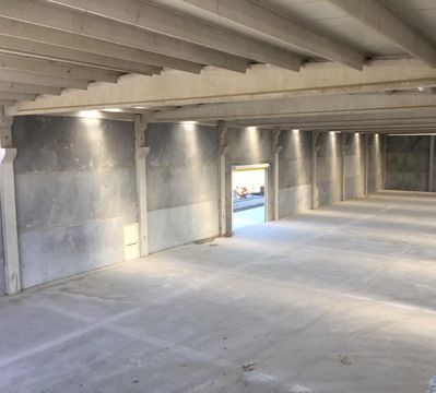 İZMİR GAZİEMİR SARNIÇ'TA 4500 M2 KİRALIK FABRİKA / DEPO