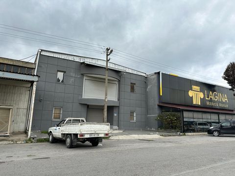 İZMİR KISIK AĞAÇ İŞLERİNDE 1000 M2 SATILIK DÜKKAN
