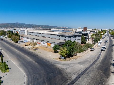 İZMİR GAZİEMİR SARNIÇ SANAYİDE KİRALIK 4600m2 FABRİKA/DEPO