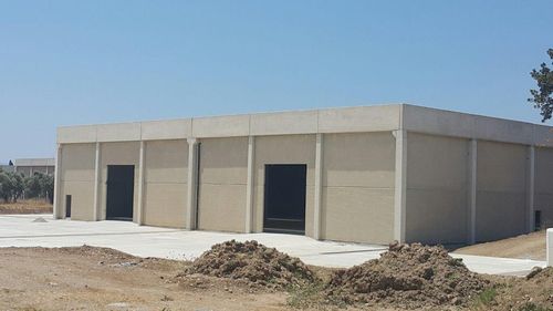 TORBALI SANAYİ'DE KİRALIK 8000m2 DEPO