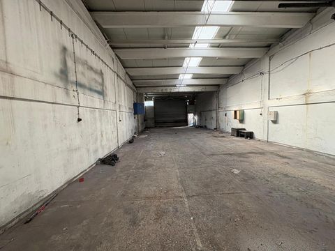 İZMİR MENDERES KISIK SANAYİDE KİRALIK 300m2 ATÖLYE/DEPO