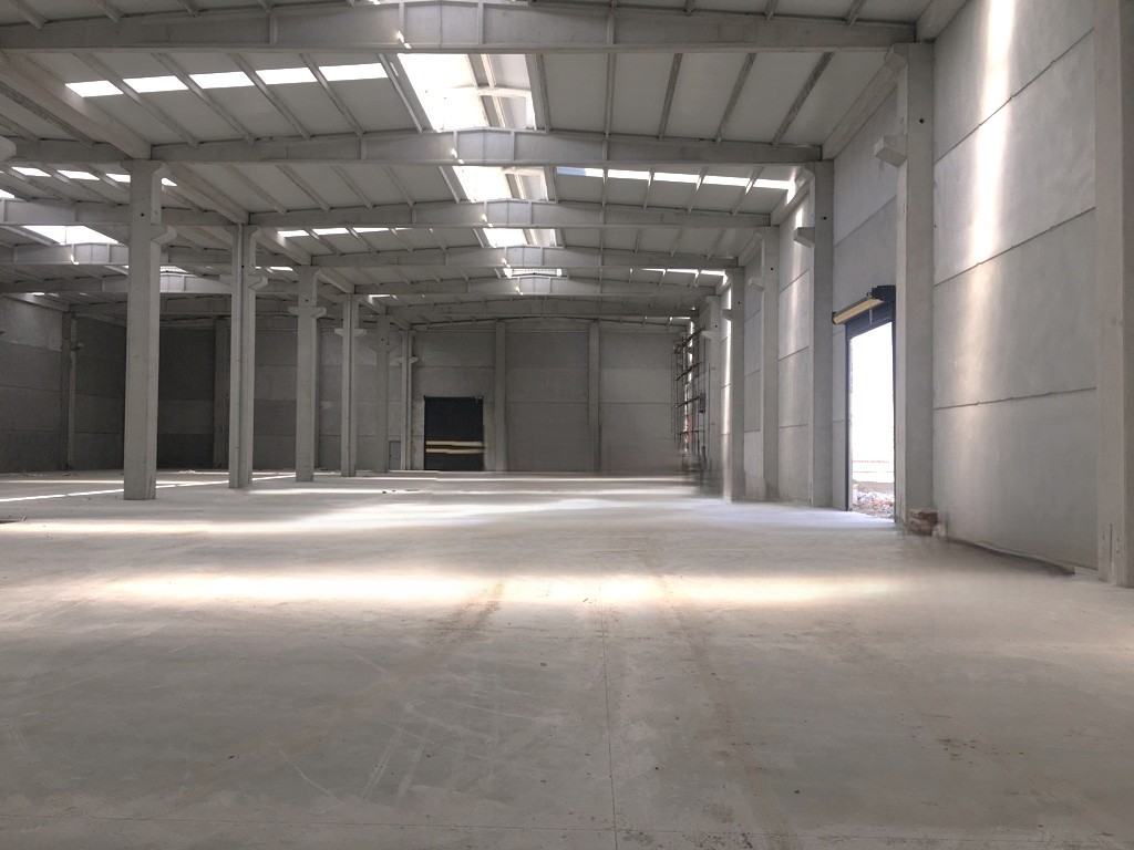izmir kemalpaşa osb de 6800 m2 arsa da 3800 m2 kapalı kiralık fabrika