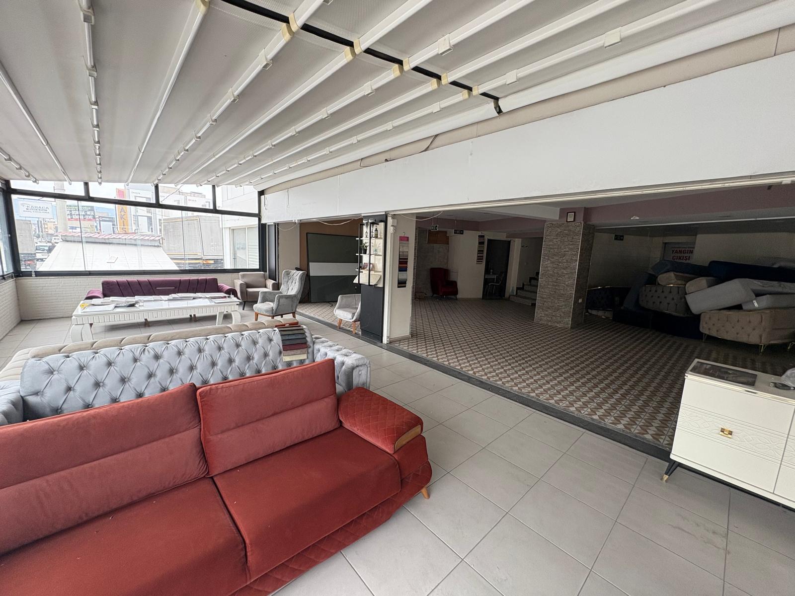 İZMİR KARABAĞLAR CADDE DE KİRALIK 270 m2 mağaza