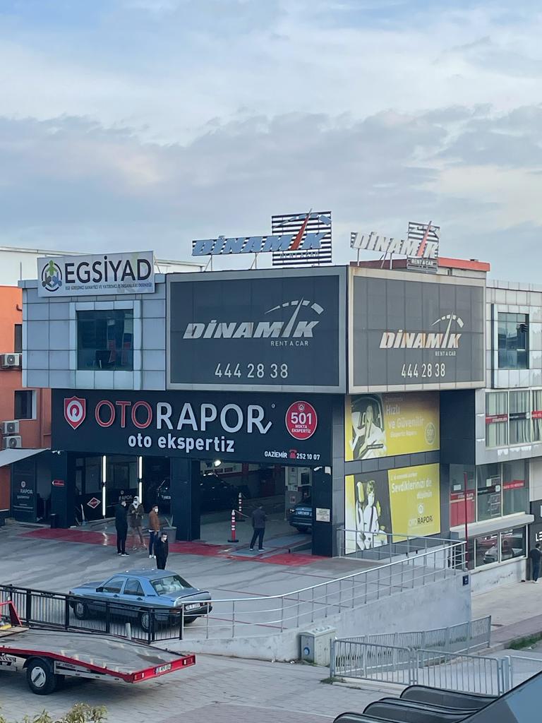 İZMİR GAZİEMİR AKÇAY CADDESİ ÜZERİNDE 160M2 KİRALIK BÜRO/OFİS