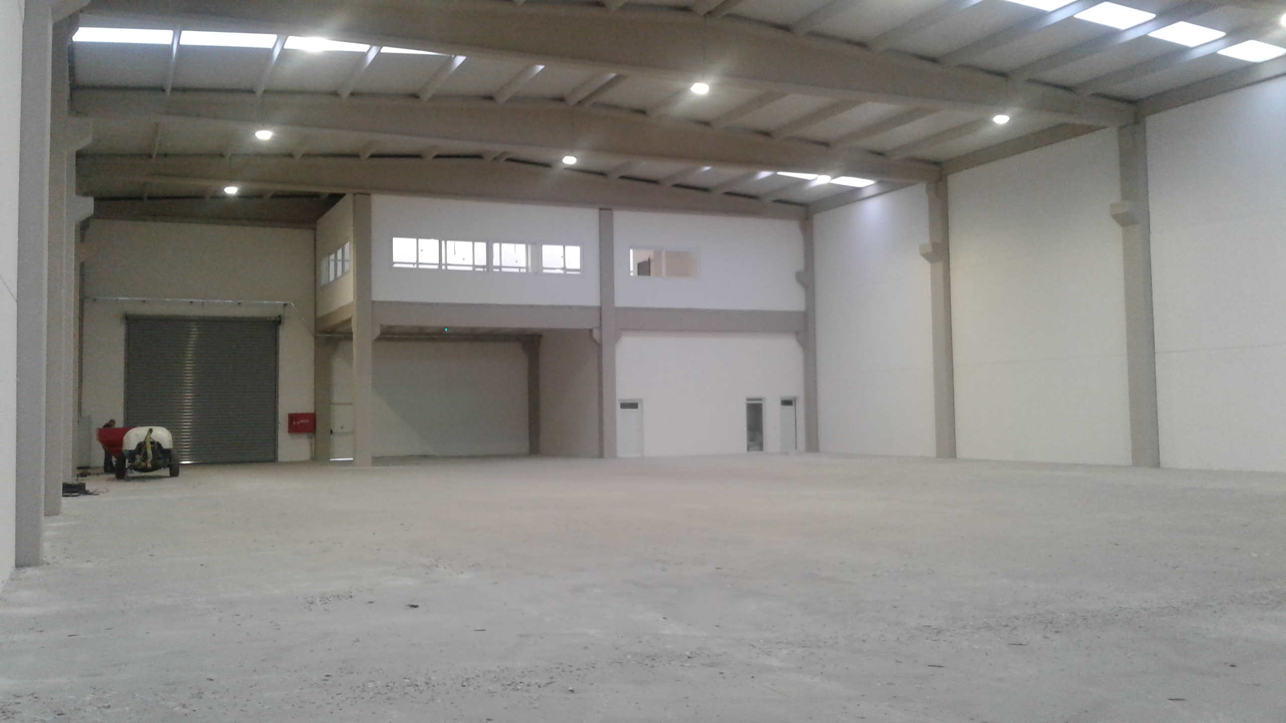 İZMİR TORBALI PANCAR BÖLGESİNDE KİRALIK 1400M2 FABRİKA BİNASI