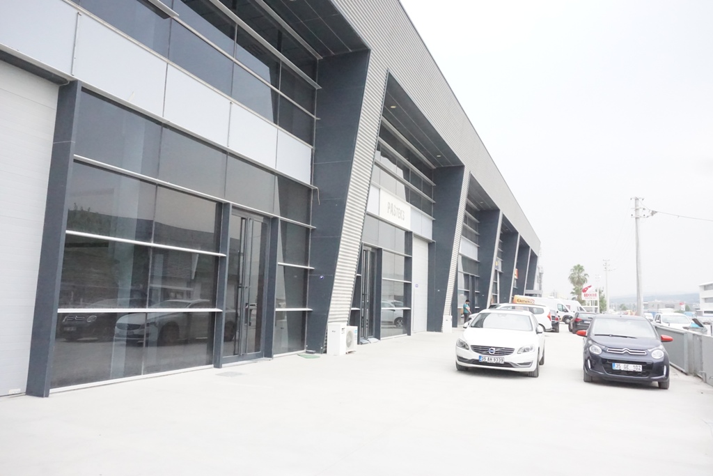 Gaziemir'de aylık net 100.000tl kira getirili,5.250 m2,yedi adet işyeri