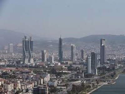 İZMİRDE KONUT PİYASASI HAREKETLENİYOR